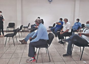El Conasevi capacita a motoristas de ambulancias en la zona oriental de El Salvador