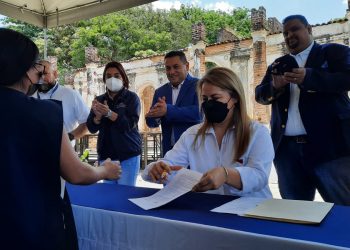 Gobierno de El Salvador verifica inserción laboral de personas con discapacidad en empresas santanecas