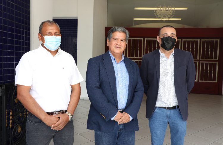 Dirigentes del partido han calificado de nefastos o corruptos a quienes deciden salirse del instituto político.