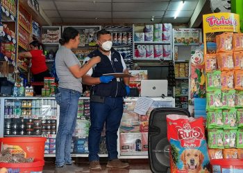 Verifican el precio de productos en La Unión