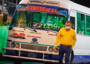 Gobierno de El Salvador mantiene servicio de transporte ordenado y ágil en rutas 42 y 152
