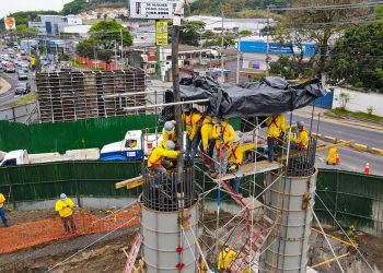 El paso a desnivel sobre el redondel Utila cuenta con un 24.6 % de avance