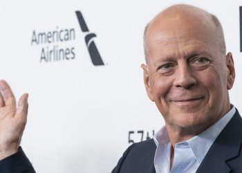 Bruce Willis se retira de la actuación por padecimiento de afasia