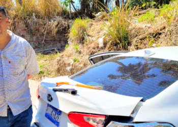 PNC captura a dos hombres que se dedicaban al hurto dentro de viviendas en Cuscatlán