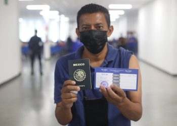 Casi 30,000 dosis contra la COVID-19 se han aplicado a extranjeros en El Salvador