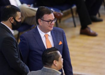 Bancada cian impulsa una legislación para cerrar la brecha fiscal