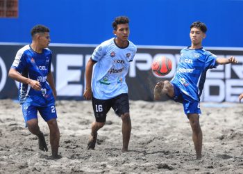 Warriors ganan duelo de debutantes en la Liga de Fútbol Playa 2022