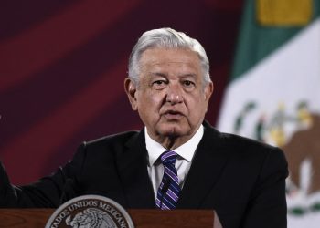«¡Viva Zapata!»: presidente mexicano López Obrador anuló su voto en referendo revocatorio