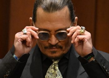 Johnny Depp declara en el juicio contra su exesposa Amber Heard
