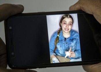 Reducen a tres años la condena de tiktoker acusada por trata de seres humanos