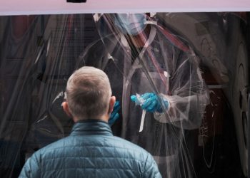 Aumentan casos de COVID-19 en 32 estados de EEUU por nueva subvariante de coronavirus