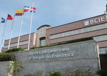 BCIE aprueba $800 millones para amortiguar economía de la región ante alza de los combustibles