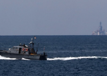 Un barco con 60 personas a bordo se hundió frente a las costas de Líbano