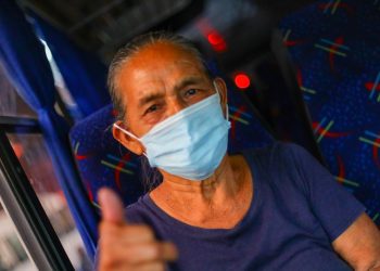 Salvadoreños son beneficiados con el servicio de las rutas 42 y 152
