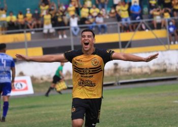 Juan Camilo Delgado marcó doblete y le dio el triunfo a Platense sobre Metapán