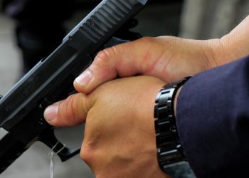 Ministerio de Justicia y Seguridad entrega armamento nuevo a la Policía Nacional Civil