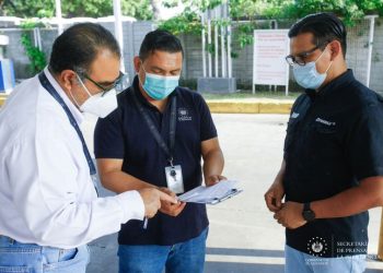 Autoridades verifican precios de combustibles en el Área Metropolitana de San Salvador