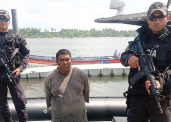 Capturan a cabecilla de pandillas que se escondió en un barco pesquero