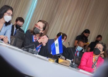 El Salvador reafirma compromiso en combate al tráfico de migrantes durante Reunión Ministerial sobre Migración en Panamá