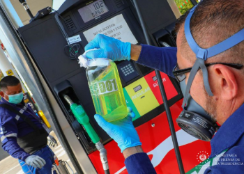 Realizan inspección de calidad de combustible comercializado en El Salvador