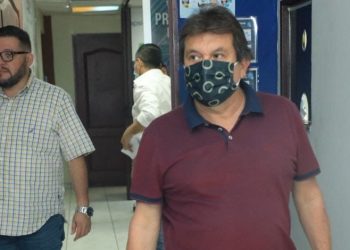 Hugo Carrillo continuará en Fesfut por cuatro años más