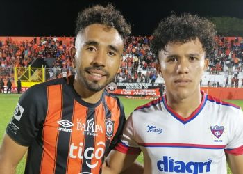 El duelo entre los Ortiz lo ganó Santos