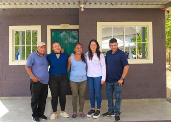 Gobierno de El Salvador entregó 12 viviendas en San Pablo Tacachico