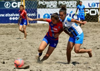 Puerto El Triunfo tumbó el invicto de El Espino en La Liga de Fútbol Playa