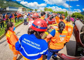 Autoridades verifican simulacro de accidente vial en autopista a Comalapa