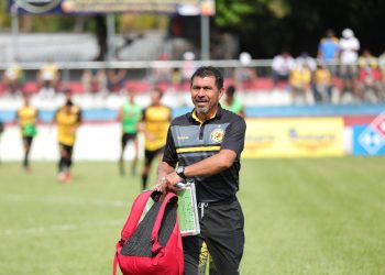 Memo Rivera: «Estoy tranquilo, en nuestro fútbol es normal este tipo de despidos»
