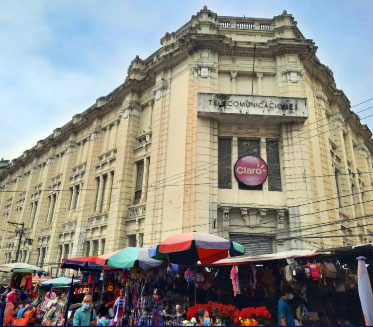 . El edificio de la ex
Administración Nacional
de Telecomunicaciones
será uno de los más
icónicos que se
recuperarán.
