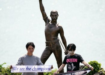 Corea del Sur inaugura una estatua de Freddie Mercury