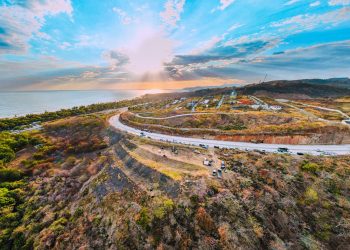 Aprueban licitación para obras de infraestructura