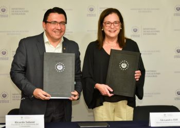 Defensoría del Consumidor extiende servicios junto a la Cancillería