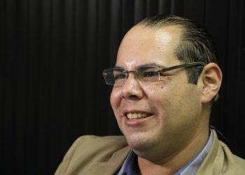 «Debemos pensar en las futuras generaciones», Elías Humberto Peraza, economista