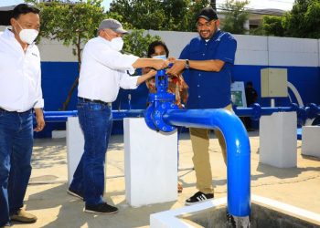 Presidente de ANDA inaugura el pozo Cumbres de la Esmeralda en Antiguo Cuscatlán