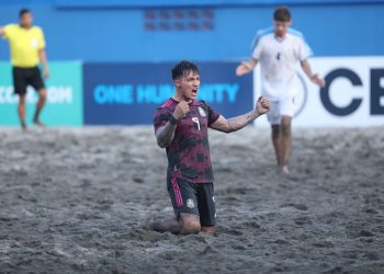 Uruguay dobló rodillas ante México sobre la arena de la Costa del Sol