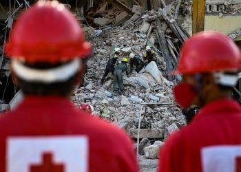 Continúan labores de rescate en hotel accidentado en La Habana y aumenta número de víctimas