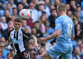 El Manchester City golea 5-0 al Newcastle y se aleja del Liverpool