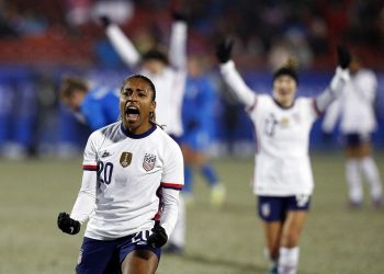 Federación de fútbol de EE. UU. anuncia igual paga para equipos de hombres y mujeres