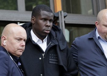 El futbolista Kurt Zouma se declara culpable de haber maltratado a su gato