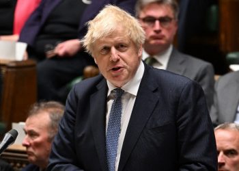 Boris Johnson se disculpa con personal de seguridad y limpieza por el «partygate»