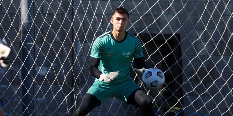 Tomás Romero ya estuvo entrenando con la Selecta. Foto Fesfut