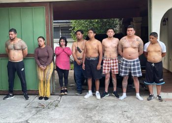 Diez pandilleros de la MS-13 fueron capturados en una lujosa residencial de Antiguo Cuscatlán