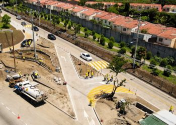 El nuevo acceso a la calle del volcán cuenta con 96 % de avance