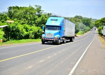 El Ministerio de Obras Pública mejora las carreteras hacia las fronteras como parte del plan de movilidad y logística