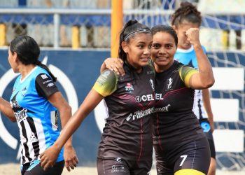 Corral de Mulas no deja ni migas: está imparable en la Liga de Fútbol Playa