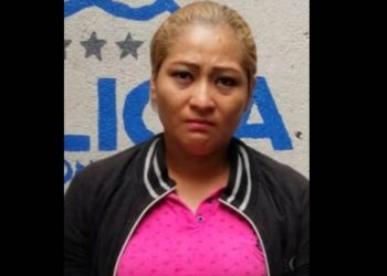 Capturan a pandillera que generaba disturbios frente al penal de Mariona