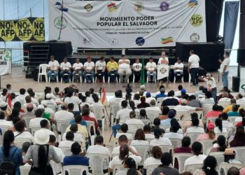 Sindicalistas piden en Día del Trabajo acelerar la reforma de pensiones