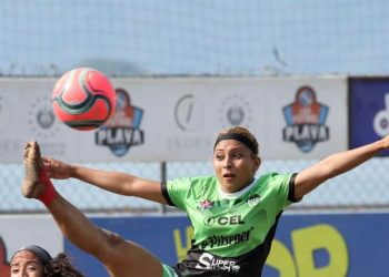 Las chicas de Barra de Santiago sudaron helado para ganar en La Pita